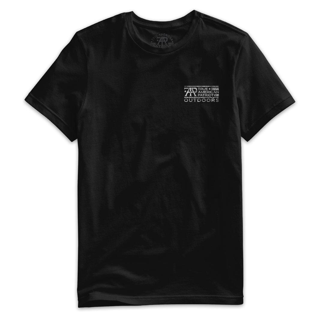 True American Patriot Mfg - Stay True Chocolate Lab Outdoors